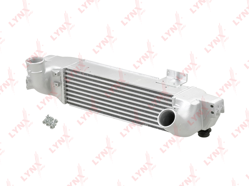RT-0028 Радиатор интеркулера LYNXauto